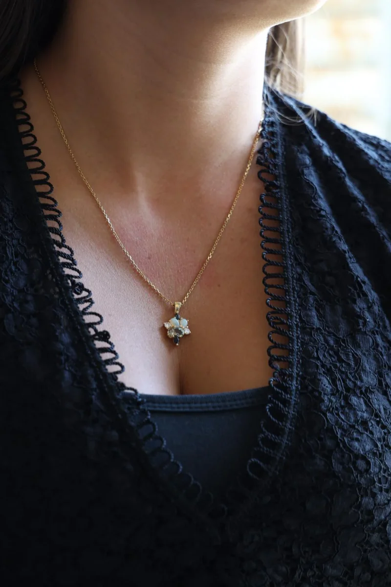 Collier Chaîne + pendentif Or jaune Opale, Diamant, Aigue marine – Image 3