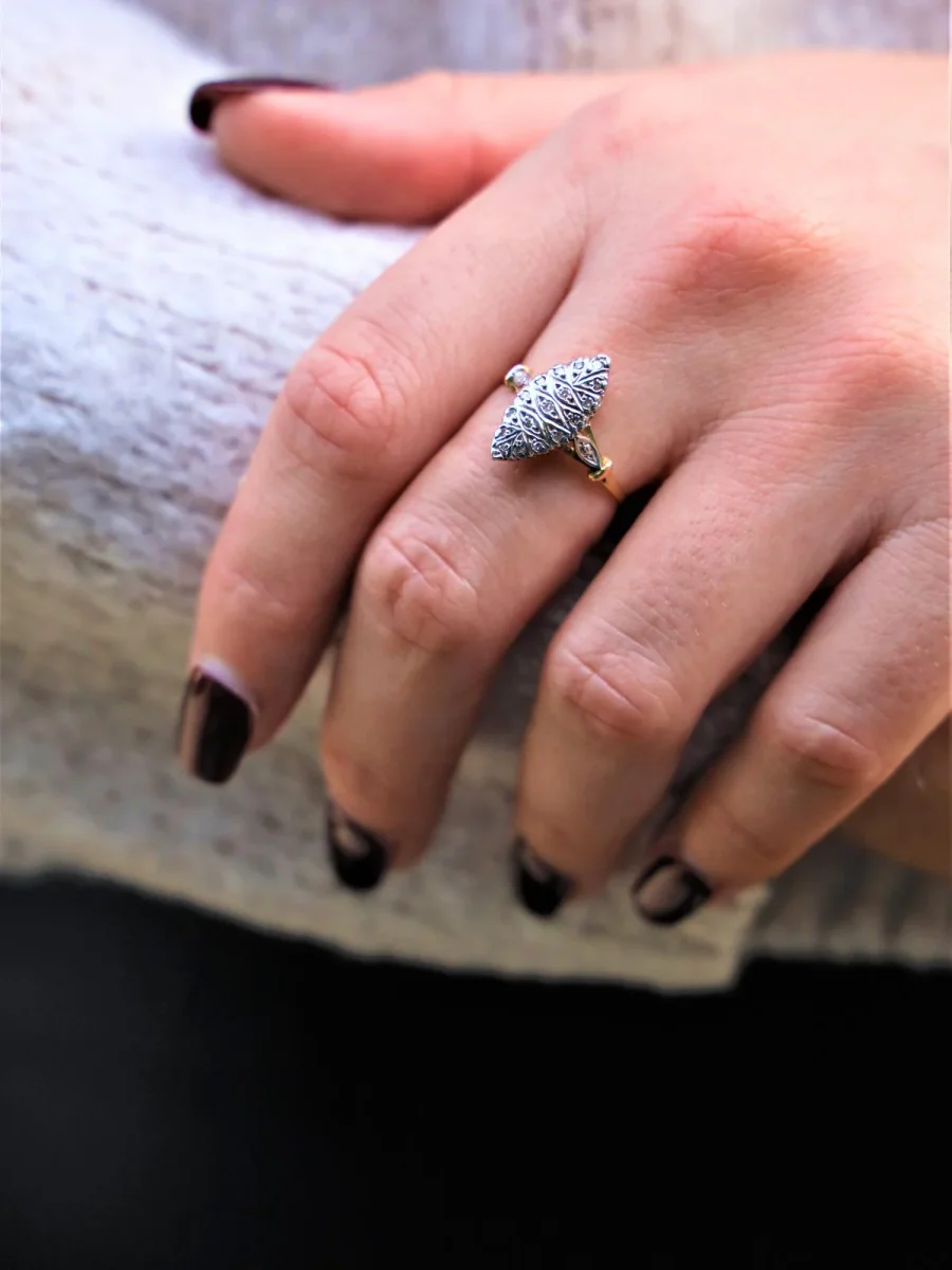 Bague Marquise Or jaune, Or blanc Diamant – Image 3