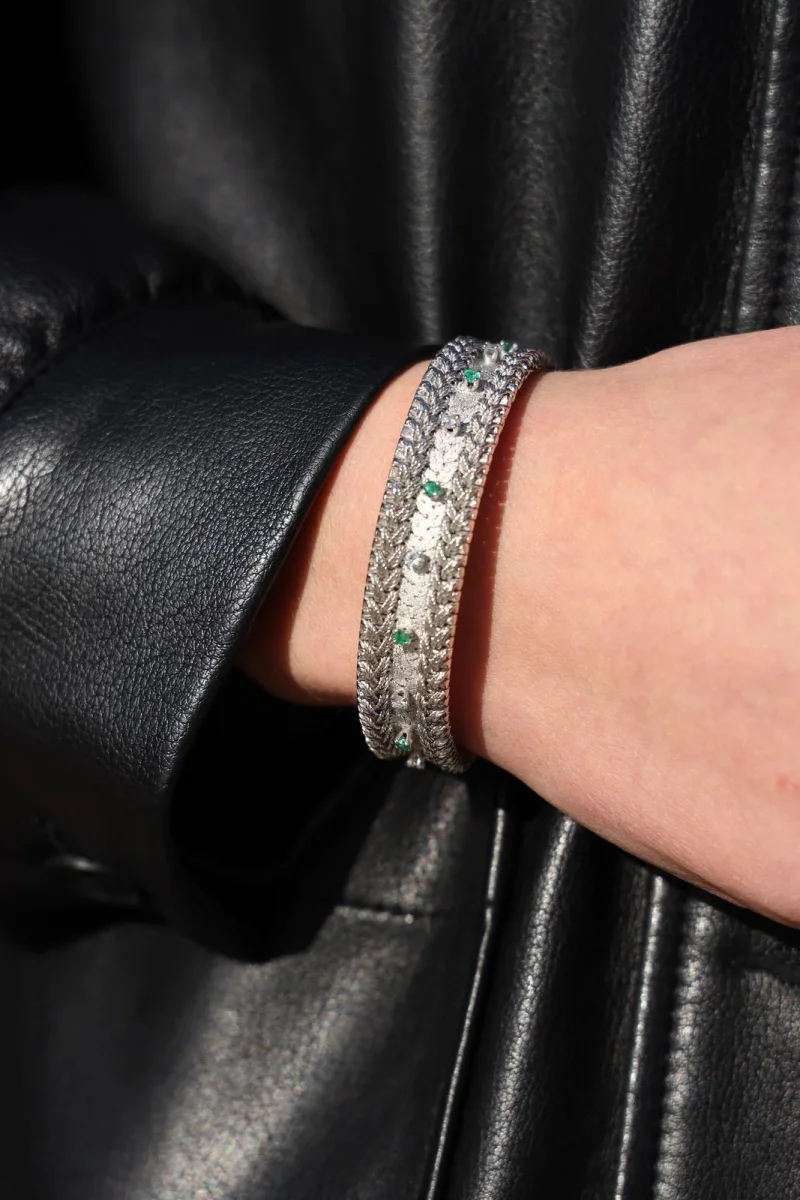 Gay frères Bracelet Manchette Or blanc Diamant, Emeraude – Image 3