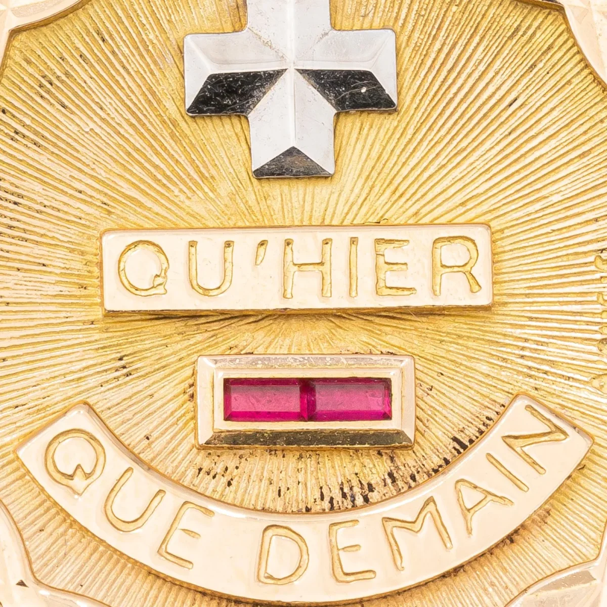 Augis Pendentif Médaille Médaille d'amour Or jaune, Or blanc Rubis – Image 7