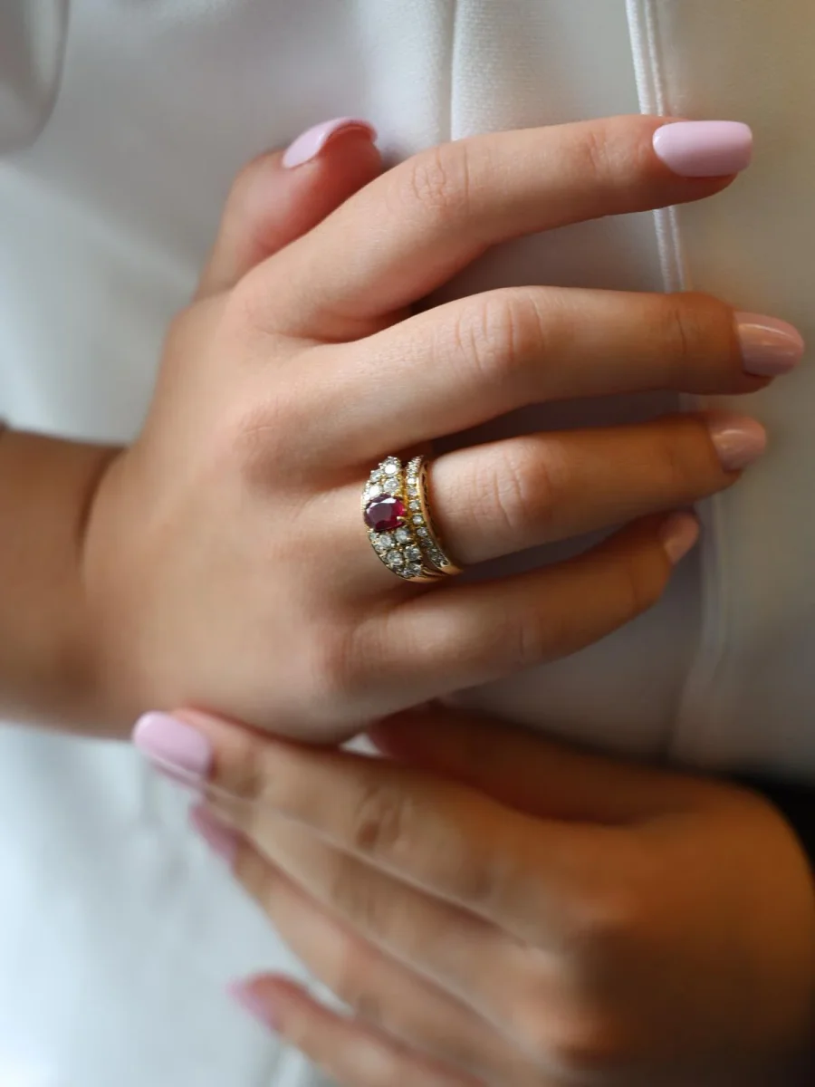 Bague Bandeau Or jaune Rubis, Diamant – Image 3