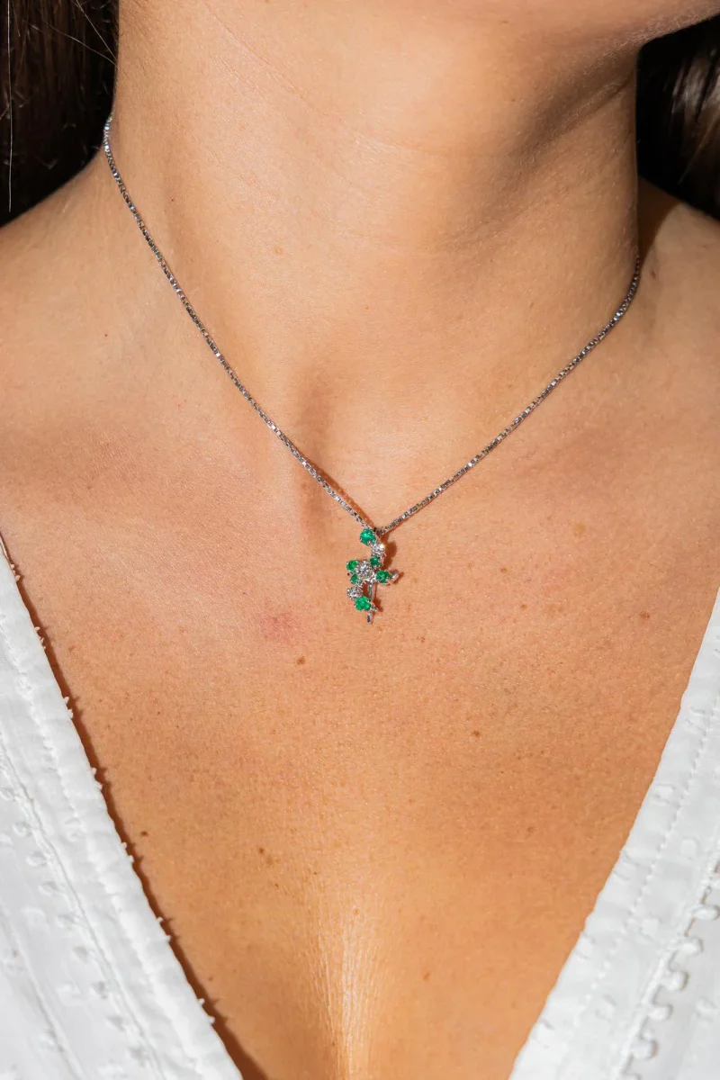 Collier Pendentif Or blanc Emeraude, Diamant – Image 3