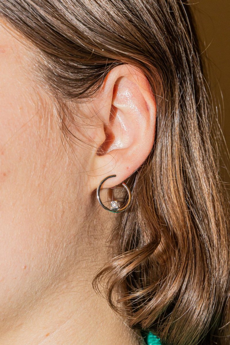 Dinh van Boucles d'oreilles Créoles Le cube diamant Or blanc Diamant – Image 3