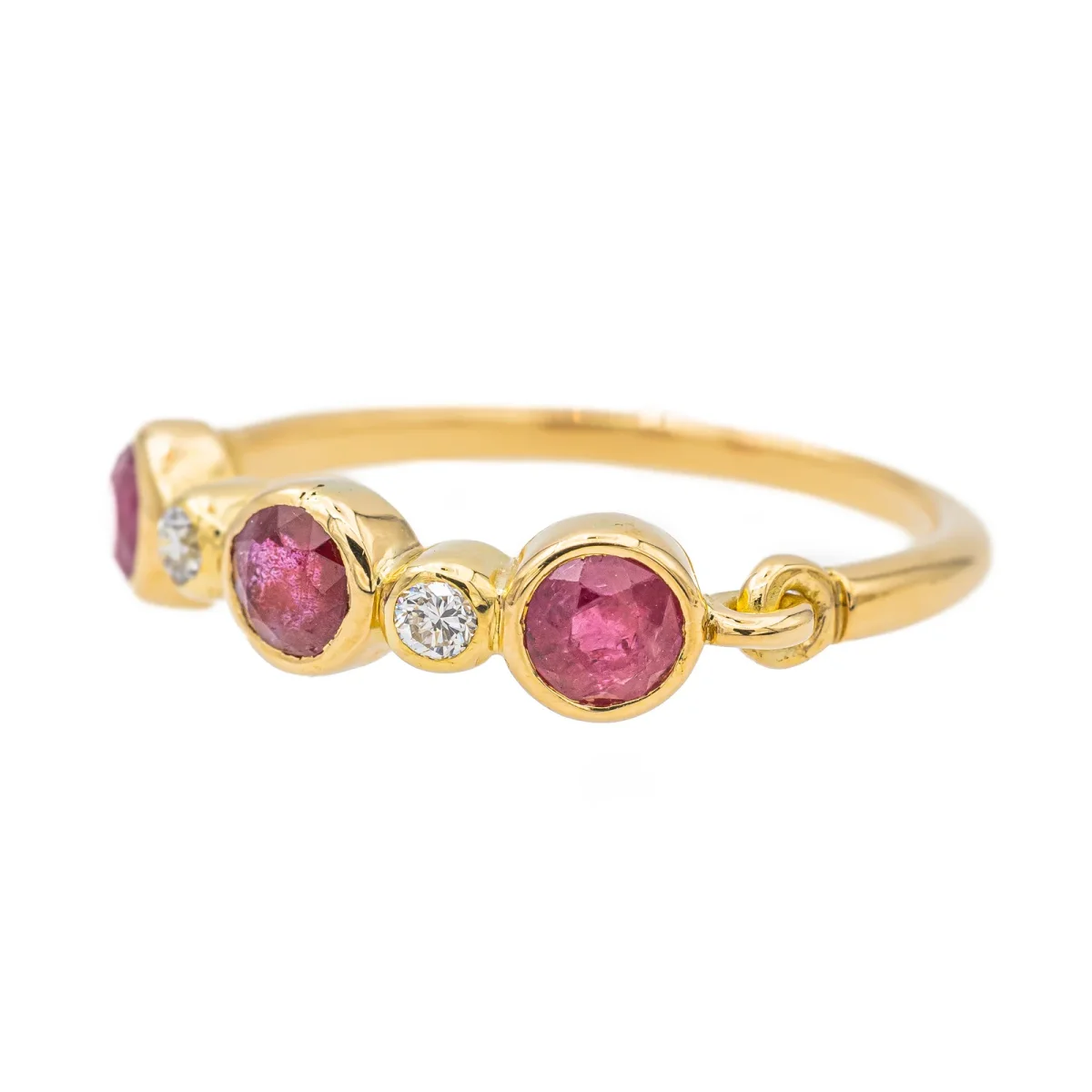 Bague Alliance Or jaune Rubis, Diamant – Image 3