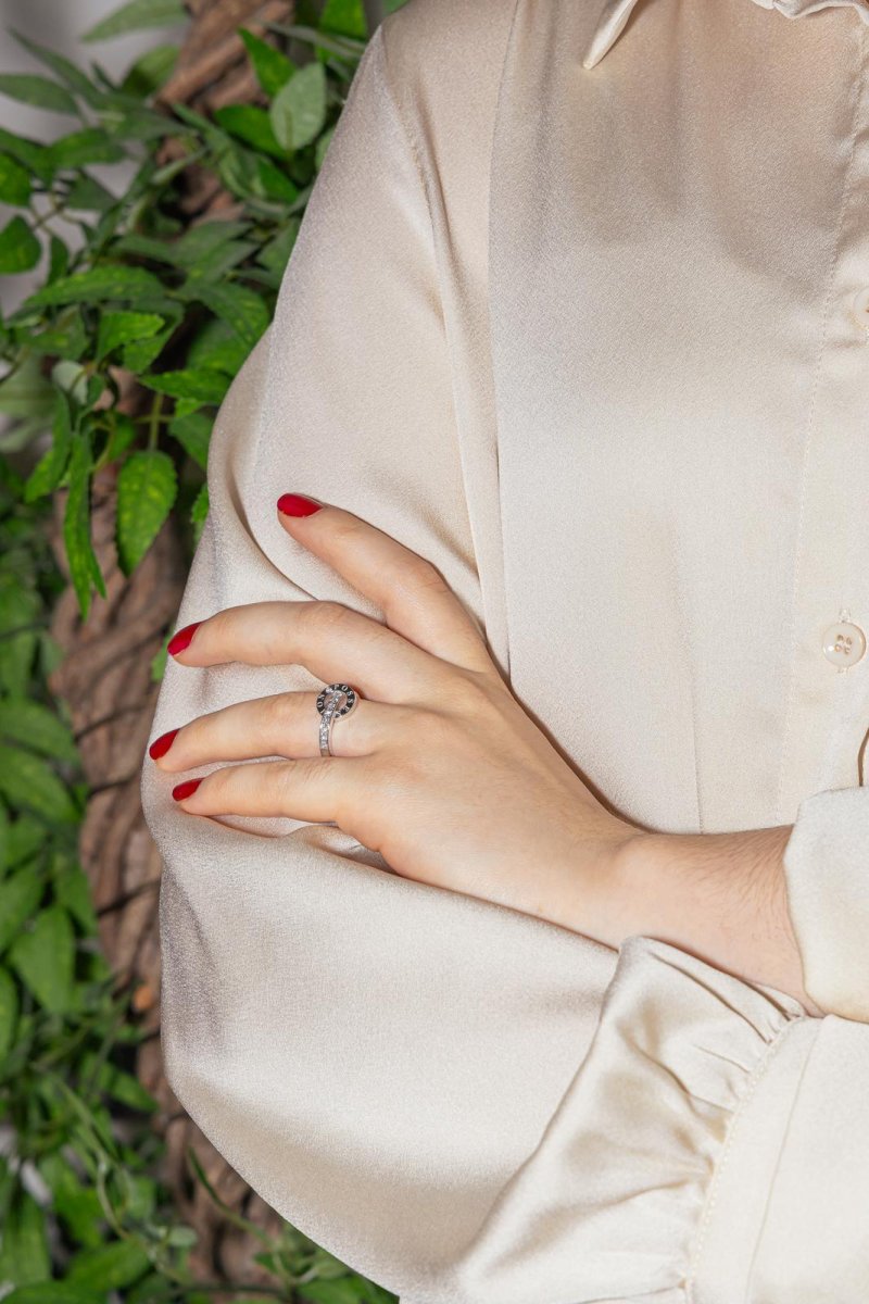 Piaget Bague Possession Or blanc Diamant – Image 3