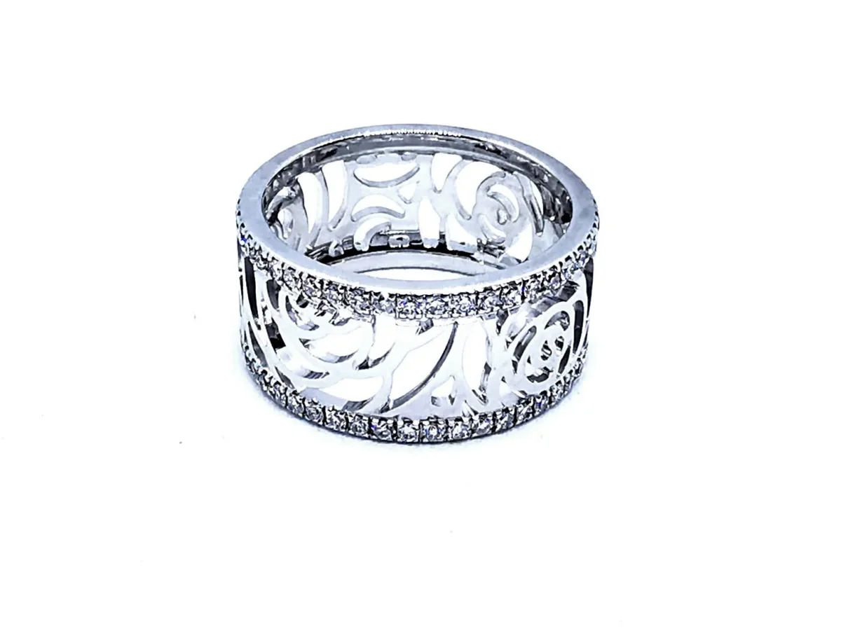 Chanel Bague Camélia Or blanc Diamant – Image 2